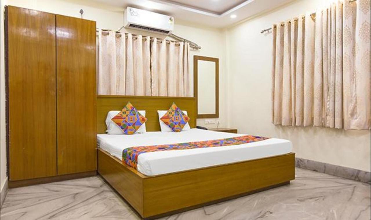 Fabhotel The Eden Ruby Колката Екстериор снимка